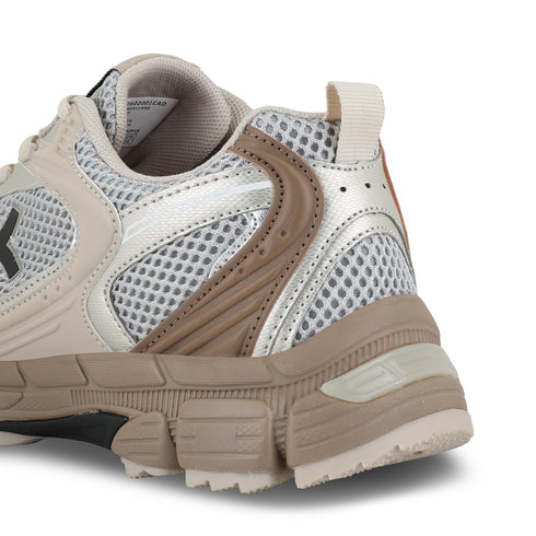 Tenis Onboard Nuk 2 Mujer.